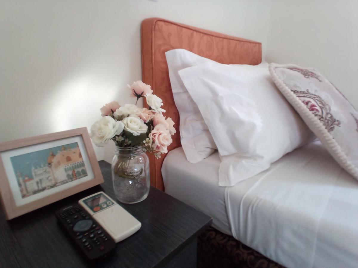 Alveare Bed & Breakfast 로마 외부 사진